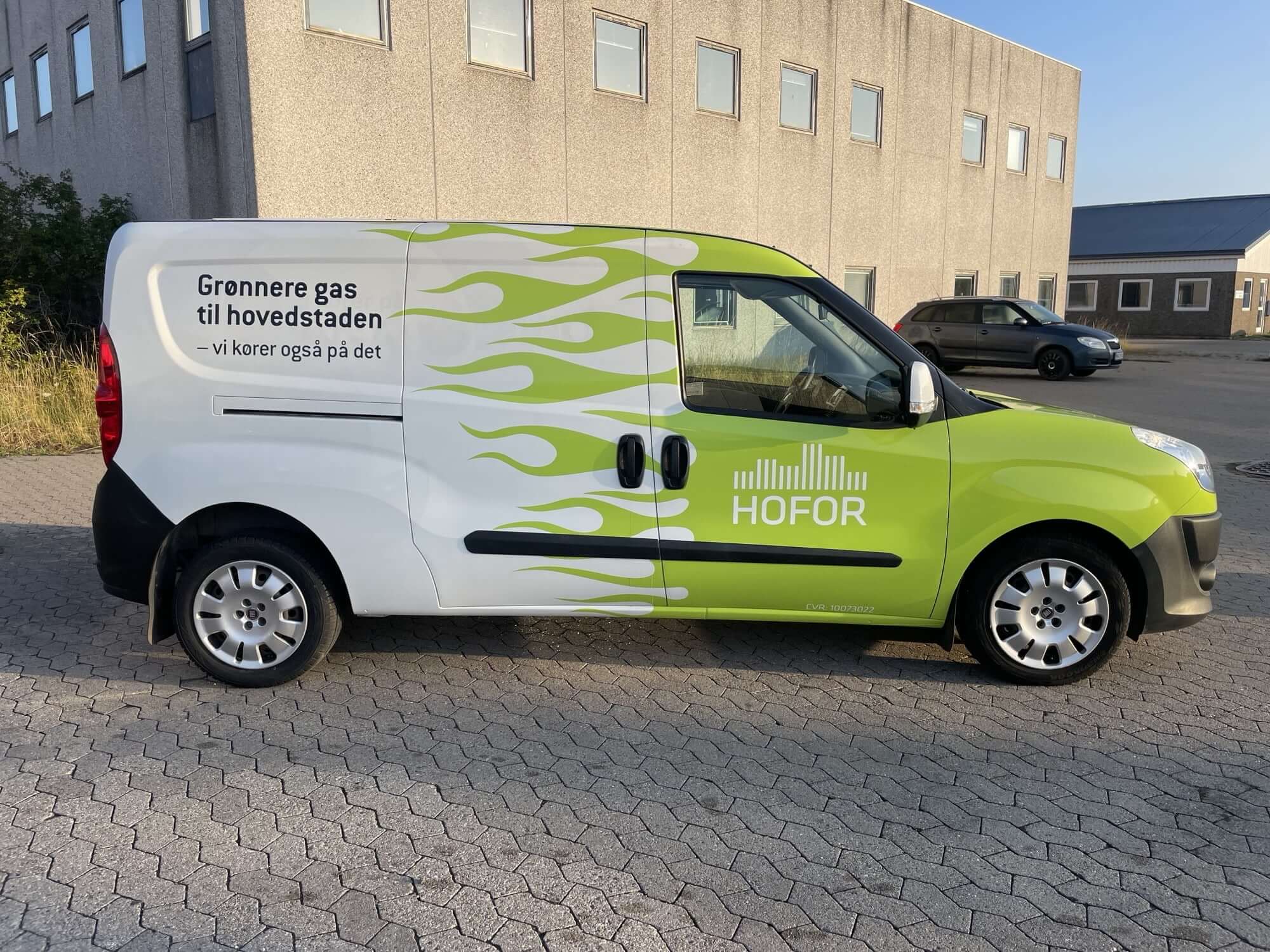 Professionel bilwrap og foliering proces med prisberegning